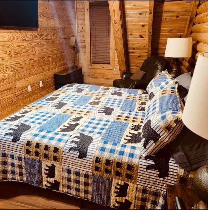 Rustic Black Bear Cabin Pigeon Forge Dış mekan fotoğraf