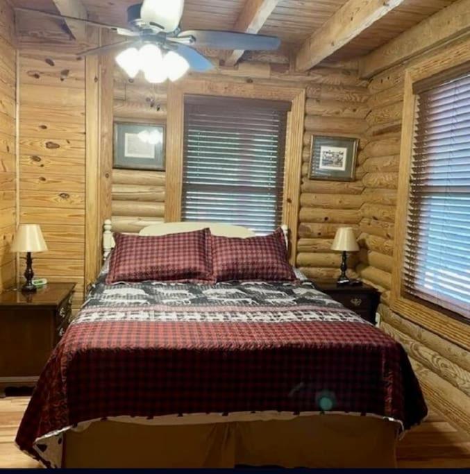 Rustic Black Bear Cabin Pigeon Forge Dış mekan fotoğraf